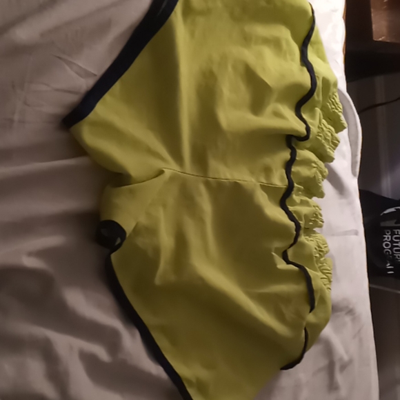 Shorts - Picture 2 of 2